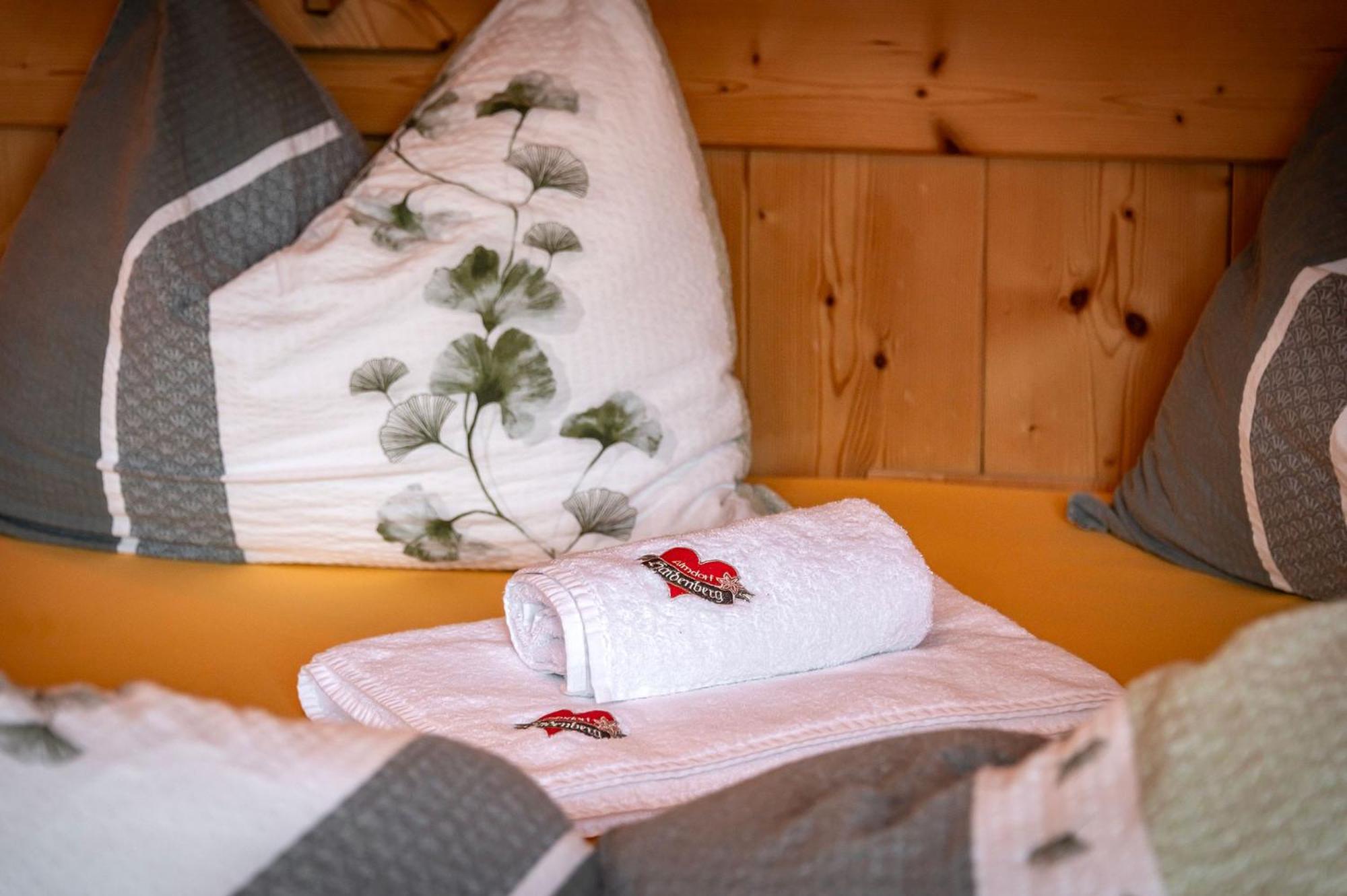 Chalets Almdorf Haidenberg Бруніко Номер фото